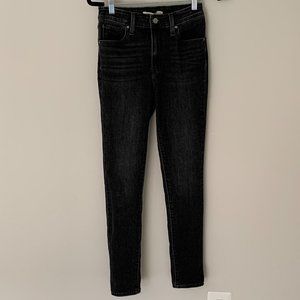 - Levi's 721 Faded Black Skinny Hypersoft Jeans